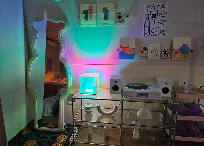 Apartment 3 Minutes Walk From Station, Arrive At Incheon Airport Railway Arex At Once, B1f,breakfast Provided For Than 5 Nights 짐보관 광화문 동대문 Seoul